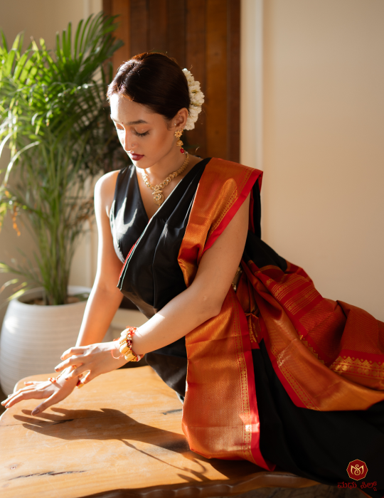 Pure Mulberry Silk Saree — Kuttu Border